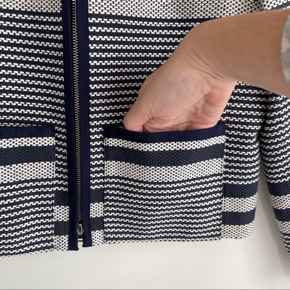 J Crew Navy and White Tweed Striped Full Zip Collarless Blazer Size 6 - Picture 7 of 7
